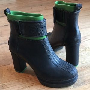 Sorel Medina lll waterproof rain boot 9.0 green